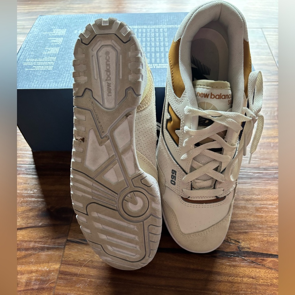 New Balance Women's Cream and White Trainers Used in excellent condition - Picture 7 of 8